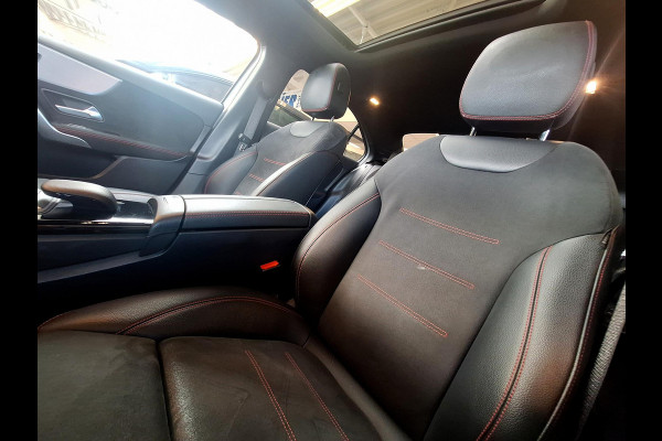 Mercedes-Benz A-Klasse 180 Business Solution AMG | Panorama | Leder Alcantara | LED |