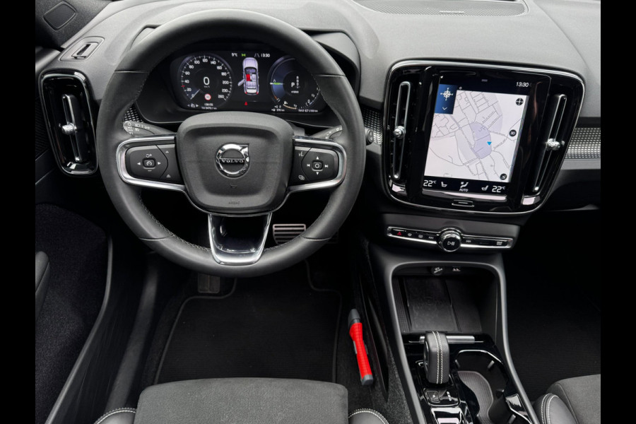 Volvo XC40 1.5 T5 Recharge R-Design NL-auto | Schuif- Kanteldak | H&K | Trekhaak | Stoelverwarming | Memory | Adaptive Cruise