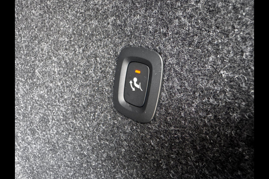 Volvo XC40 1.5 T5 Recharge R-Design NL-auto | Schuif- Kanteldak | H&K | Trekhaak | Stoelverwarming | Memory | Adaptive Cruise