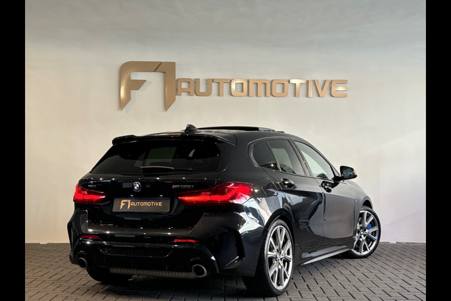 BMW 1-serie M135i xDrive Executive Pano|Keyless|Sfeer|HuD