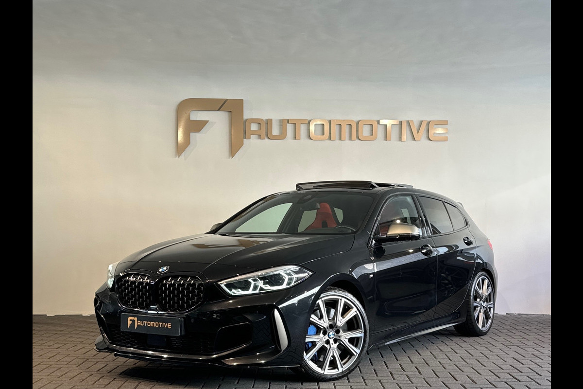 BMW 1-serie M135i xDrive Executive Pano|Keyless|Sfeer|HuD
