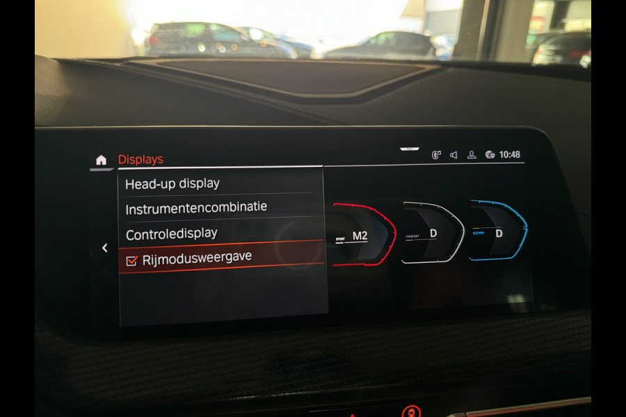 BMW 1-serie M135i xDrive Executive Pano|Keyless|Sfeer|HuD