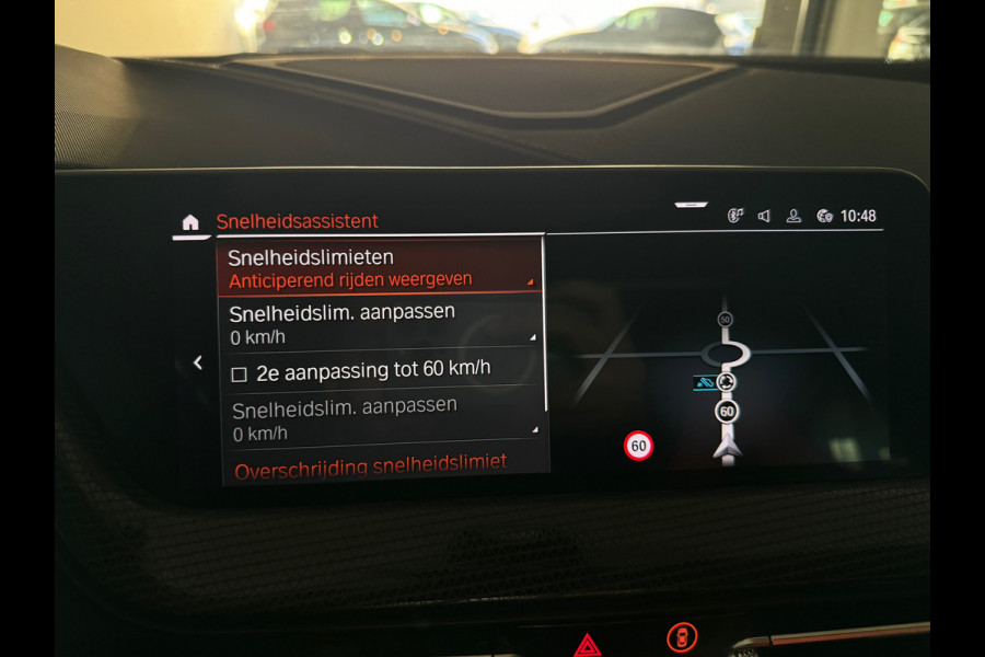 BMW 1-serie M135i xDrive Executive Pano|Keyless|Sfeer|HuD