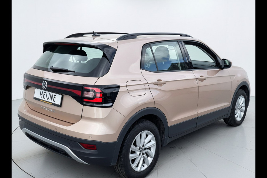 Volkswagen T-Cross TSI 95PK LIFE EDITION CARPLAY/NAVI/STOELVERW.