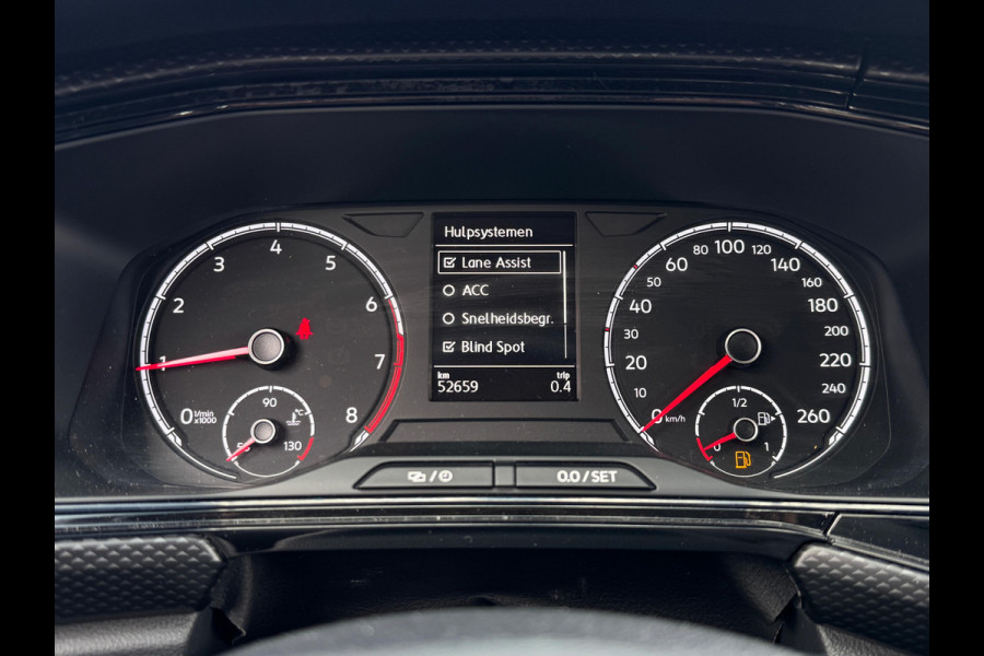 Volkswagen T-Cross TSI 95PK LIFE EDITION CARPLAY/NAVI/STOELVERW.