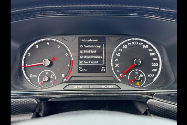 Volkswagen T-Cross TSI 95PK LIFE EDITION CARPLAY/NAVI/STOELVERW.