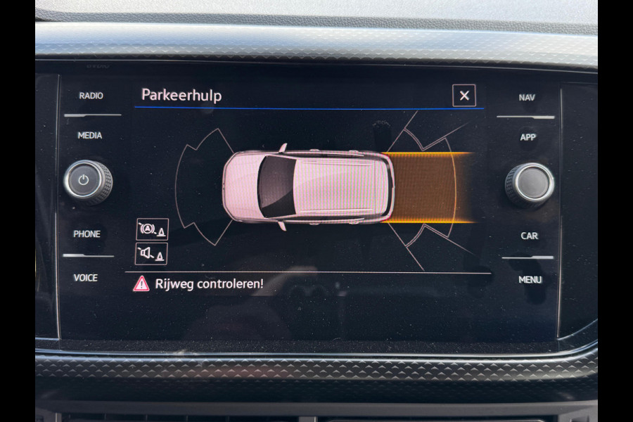 Volkswagen T-Cross TSI 95PK LIFE EDITION CARPLAY/NAVI/STOELVERW.