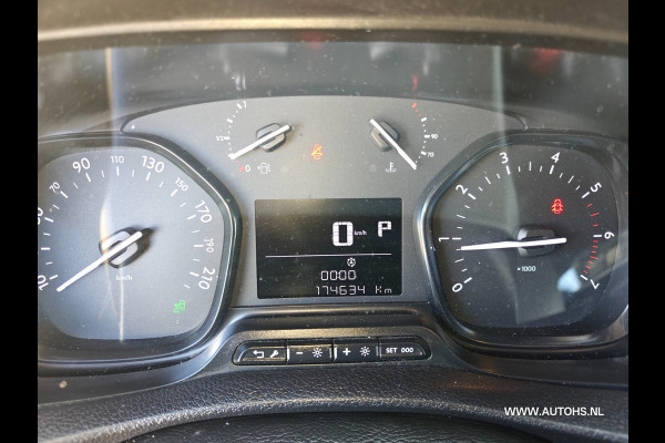 Peugeot Expert 2.0 BlueHDI 120 Lengte 3 Premium Dubbele Cabine , Automaat , 2 schuifdeur , Euro 6 , apk 3-2027 , mooie bus!