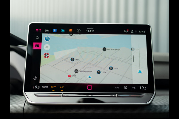 Volkswagen Golf 1.5 eTSI 50 Edition | Panodak | Trekhaak wegkl. | Stoelgeheugen | Head Up | IQ Light | Prijs Rijklaar!!