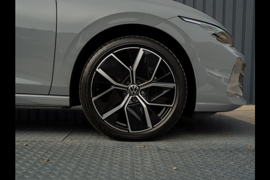 Volkswagen Golf 1.5 eTSI 50 Edition | Panodak | Trekhaak wegkl. | Stoelgeheugen | Head Up | IQ Light | Prijs Rijklaar!!