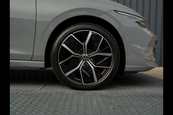 Volkswagen Golf 1.5 eTSI 50 Edition | Panodak | Trekhaak wegkl. | Stoelgeheugen | Head Up | IQ Light | Prijs Rijklaar!!