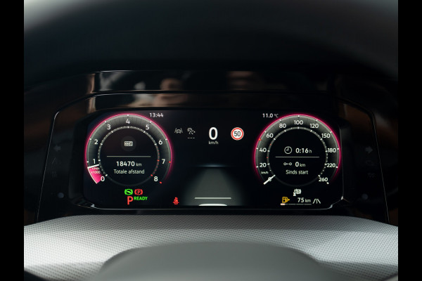 Volkswagen Golf 1.5 eTSI 50 Edition | Panodak | Trekhaak wegkl. | Stoelgeheugen | Head Up | IQ Light | Prijs Rijklaar!!