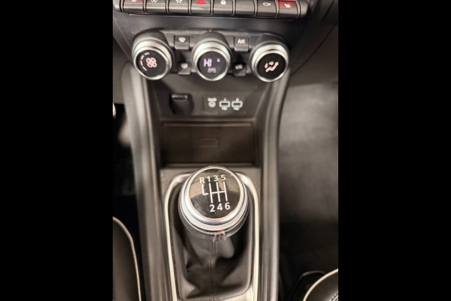 Renault Captur 1.0 TCe 90 Intens Carplay 360 Camera ACC Stoel Stuurverw Afn Trekhaak Navigatie Cruise Clima PDC D.A.B