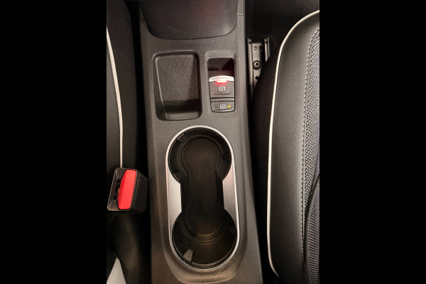 Renault Captur 1.0 TCe 90 Intens Carplay 360 Camera ACC Stoel Stuurverw Afn Trekhaak Navigatie Cruise Clima PDC D.A.B