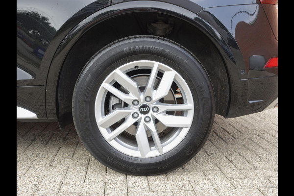 Audi Q5 50 TFSI e 300pk PHEV S-Line | DEMO ! | Navigatie Camera Parkeersensoren Head-up-display Stoelverwarming Ledverlichting Cruise Control Getinte ramen Climate Control