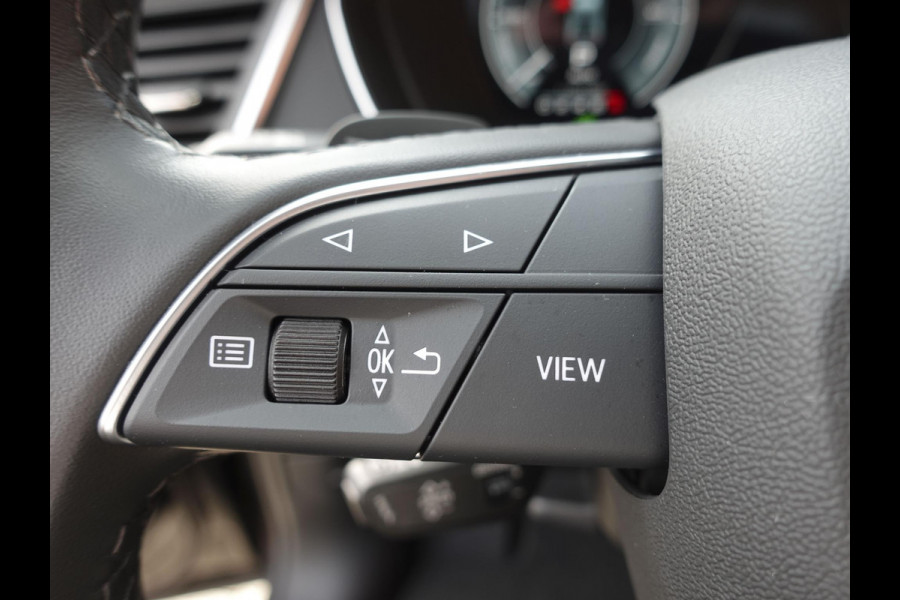 Audi Q5 50 TFSI e 300pk PHEV S-Line | DEMO ! | Navigatie Camera Parkeersensoren Head-up-display Stoelverwarming Ledverlichting Cruise Control Getinte ramen Climate Control