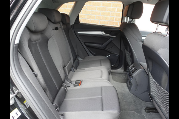 Audi Q5 50 TFSI e 300pk PHEV S-Line | DEMO ! | Navigatie Camera Parkeersensoren Head-up-display Stoelverwarming Ledverlichting Cruise Control Getinte ramen Climate Control