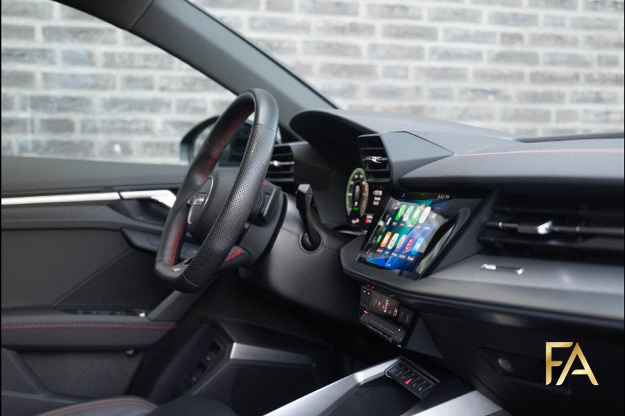 Audi A3 Sportback 45 TFSI e S edition Competition Ruitleder|Matrix|RSSeats|Sfeer|