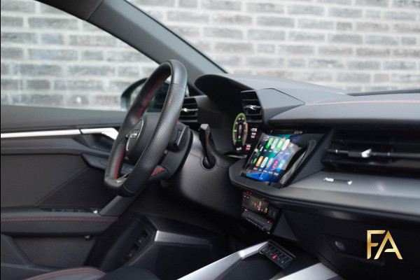 Audi A3 Sportback 45 TFSI e S edition Competition Ruitleder|Matrix|RSSeats|Sfeer|