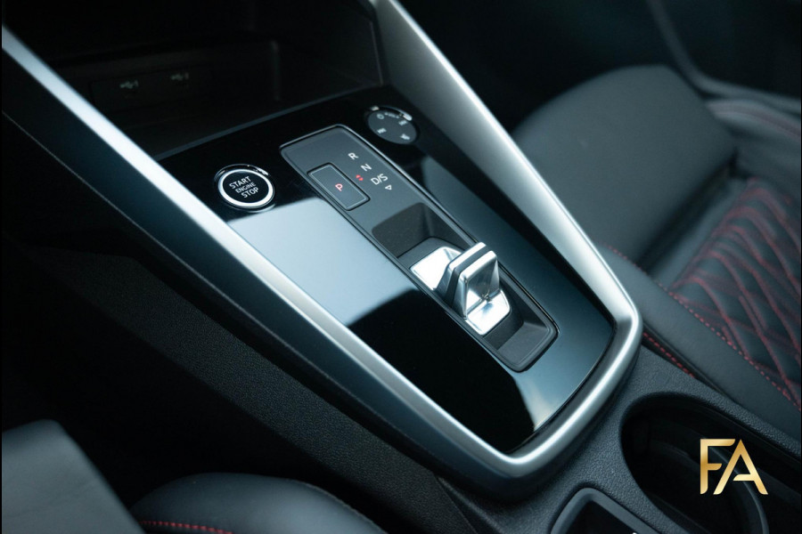 Audi A3 Sportback 45 TFSI e S edition Competition Ruitleder|Matrix|RSSeats|Sfeer|