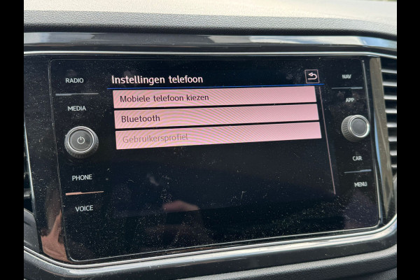 Volkswagen T-Roc 1.5 TSI 150PK DSG STYLE CAMERA/ACC/NAVI/CARPLAY