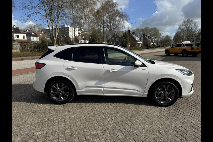 Ford Kuga 2.5 PHEV ST-Line X 225pk Afneembare Trekhaak | Panorama dak | Adaptieve Cruise | Winterpack | Head up Display | 1.500kg Trekgewicht