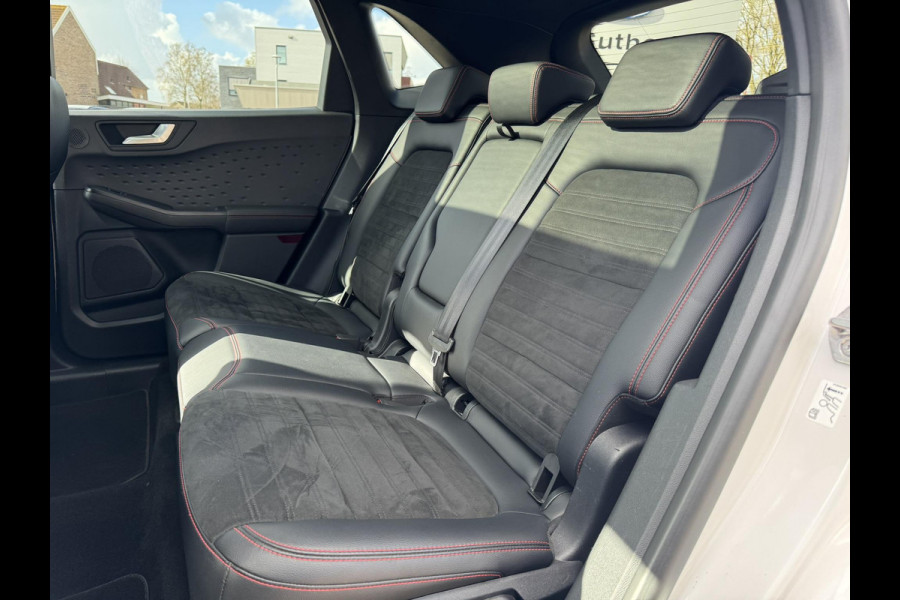 Ford Kuga 2.5 PHEV ST-Line X 225pk Afneembare Trekhaak | Panorama dak | Adaptieve Cruise | Winterpack | Head up Display | 1.500kg Trekgewicht