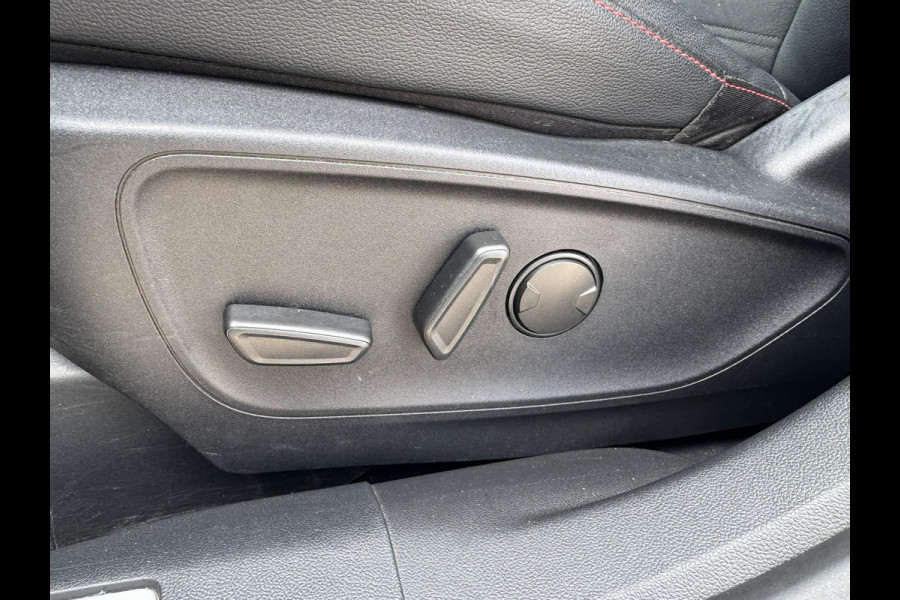 Ford Kuga 2.5 PHEV ST-Line X 225pk Afneembare Trekhaak | Panorama dak | Adaptieve Cruise | Winterpack | Head up Display | 1.500kg Trekgewicht