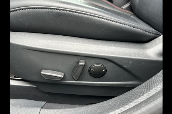 Ford Mustang Mach-E AWD 75 kWh SOH 95% |14.000KM!! VAN € 34.900,- VOOR € 31.877,- UW LENTEVOORDEEL € 3.023,-!| ORIG. NL NAP| EERSTE EIGENAAR| ELEKTRISCHE ACHTERKLEP| B&O| 360 CAMERA| STOEL + STUURVERWARMING| PANO