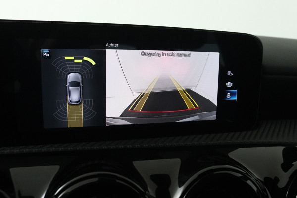 Mercedes-Benz A-Klasse 180 Business Solution (ACHTERUITRIJCAMERA, CRUISE CONTROL, NAVIGATIE, PARKEERSENSOREN)