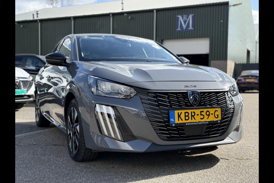 Peugeot 208 1.2 Hybrid 110 e-DCS6 Allure VAN €25.900,- NU VOOR SLECHTS €22.877,- Uw LENTEVOORDEEL €3.023,-FABRIEKSGARANTIE t/m 03-2027 | TOPSTAAT! | KEYLESS ENTRY | APPLE CARPLAY-ANDROID AUTO| PARKEERSENSOREN VOOR EN ACHTER |