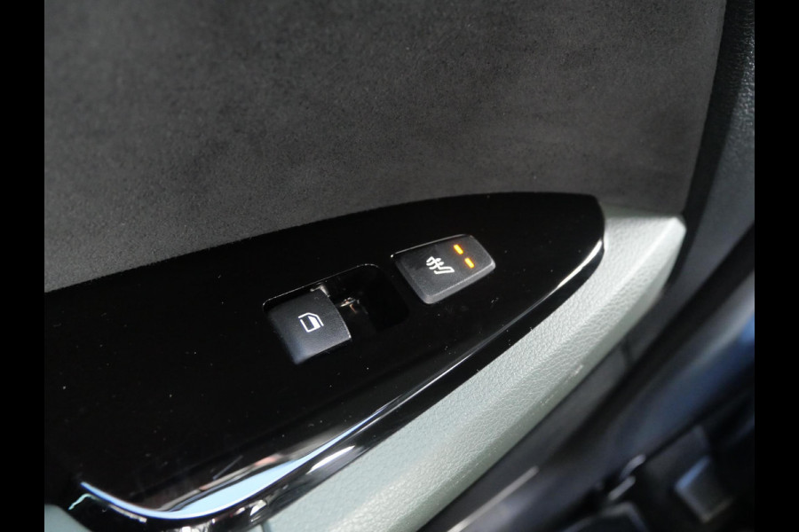 Kia Sportage 1.6 T-GDi Hybrid Dark Edition | Cruise | Carplay | Keyless | Navi | Stoel-stuurverwarming |