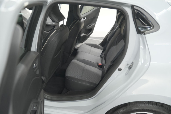 Renault Clio TCe 90 GPF techno | 360 Camera | Adaptieve Cruise Control | Navigatie | 9.3 Inch Groot Scherm