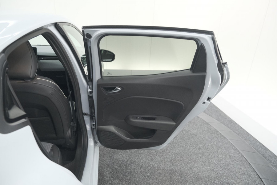 Renault Clio TCe 90 GPF techno | 360 Camera | Adaptieve Cruise Control | Navigatie | 9.3 Inch Groot Scherm