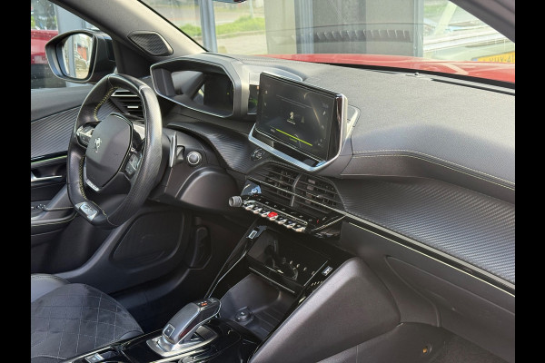 Peugeot 2008 1.2 PureTech GT | 155PK | Pano | LED | Camera