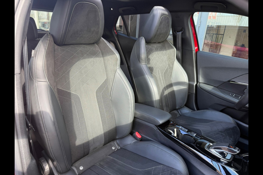 Peugeot 2008 1.2 PureTech GT | 155PK | Pano | LED | Camera