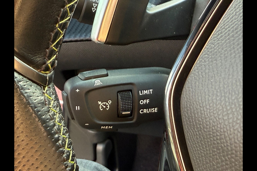 Peugeot 2008 1.2 PureTech GT | 155PK | Pano | LED | Camera