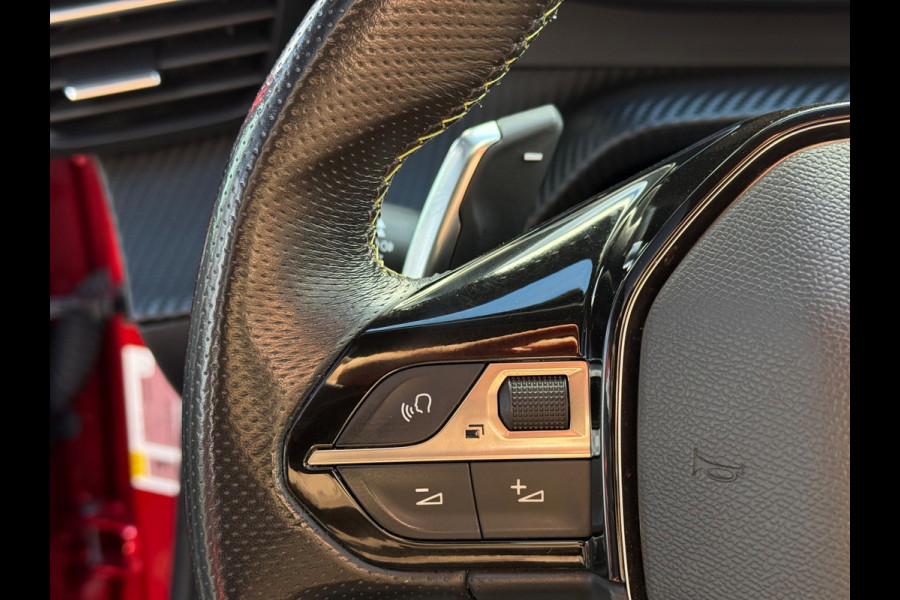 Peugeot 2008 1.2 PureTech GT | 155PK | Pano | LED | Camera