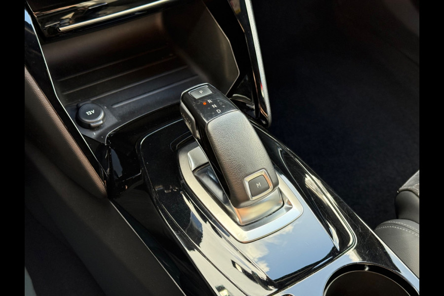 Peugeot 2008 1.2 PureTech GT | 155PK | Pano | LED | Camera