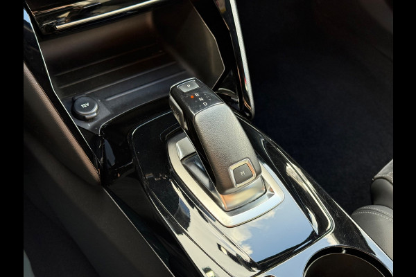 Peugeot 2008 1.2 PureTech GT | 155PK | Pano | LED | Camera