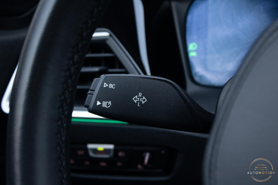 BMW 3-serie 330e PANO MEMORY M PAKKET CAMERA HUD