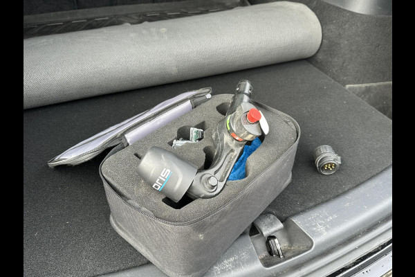 Tesla Model Y Long Range AWD 75 kWh SOH 88%|BTW|VAN €30.900,- NU VOOR SLECHTS €28.877,- Uw LENTEVOORDEEL €2.023,- | AFNEEMBARE TREKHAAK|DE HOOGVOLTACCU EN AANDRIJFLIJN GARANTIE TOT 2030 of 192.000KM| AUTOPILOT| STOEL+ STUURVERWARMING| ACHTERBANK VERWARMD