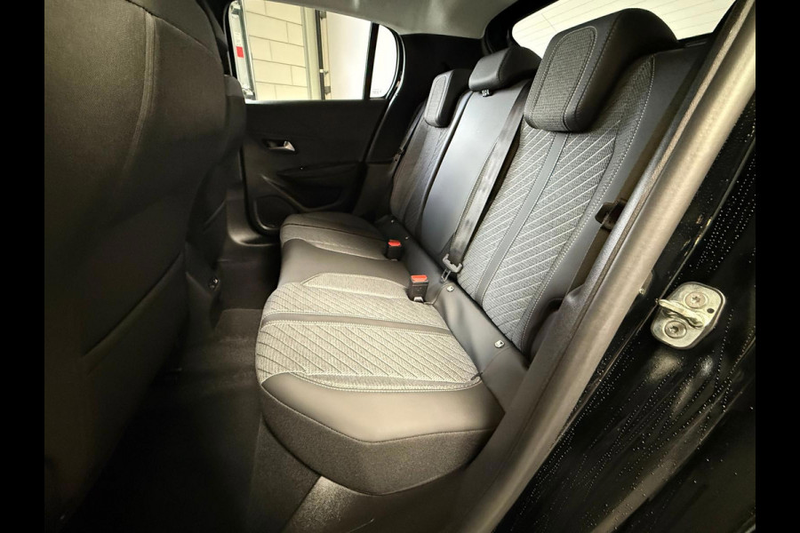 Peugeot 208 1.2 Hybrid 145 e-DCS6 Allure Automaat Stoelverwarming 1 Jaar Garantie