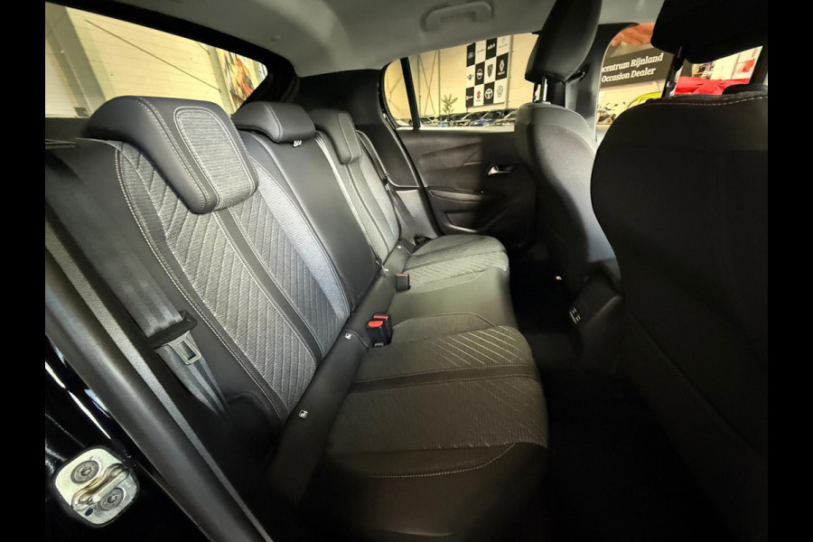 Peugeot 208 1.2 Hybrid 145 e-DCS6 Allure Automaat Stoelverwarming 1 Jaar Garantie