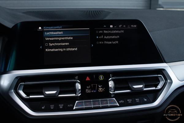 BMW 3-serie 330e PANO MEMORY M PAKKET CAMERA HUD