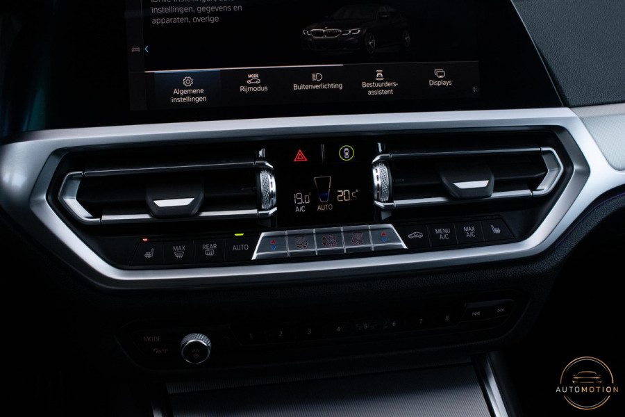 BMW 3-serie 330e PANO MEMORY M PAKKET CAMERA HUD