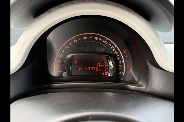 Renault Twingo 1.0 SCe Collection VAN € 12.900,- VOOR € 9.999- UW LENTEVOORDEEL: € 2.901-! | 47.000 KM | ORIGINEEL NL AUTO | CRUISE CONTROL | PARKEERSENSOREN | ALL SEASON BANDEN | RIJKLAAR GELEVERD MET 12 MND BOVAG GARANTIE |