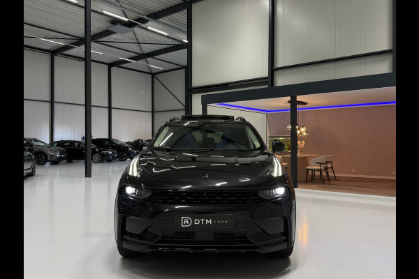 Lynk & Co RS Shadow Edition 01 1.5 262PK Pano 360° Navi Adapt cruise 262PK Elekr. Achterklep 1800KG Trekgewicht