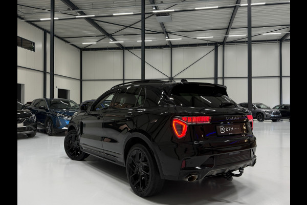 Lynk & Co RS Shadow Edition 01 1.5 262PK Pano 360° Navi Adapt cruise 262PK Elekr. Achterklep 1800KG Trekgewicht