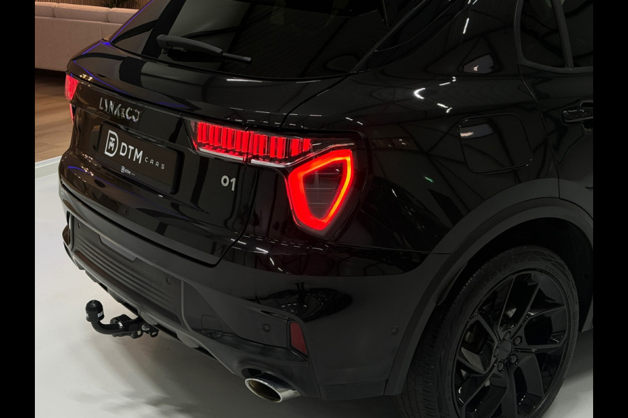 Lynk & Co RS Shadow Edition 01 1.5 262PK Pano 360° Navi Adapt cruise 262PK Elekr. Achterklep 1800KG Trekgewicht